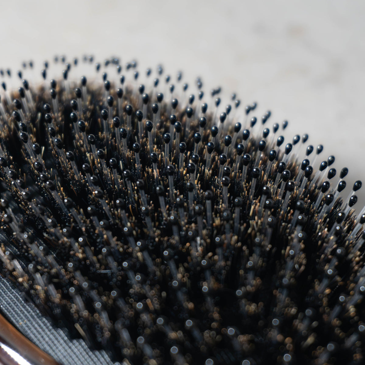 Bua Péarla Mixed Bristle Brush